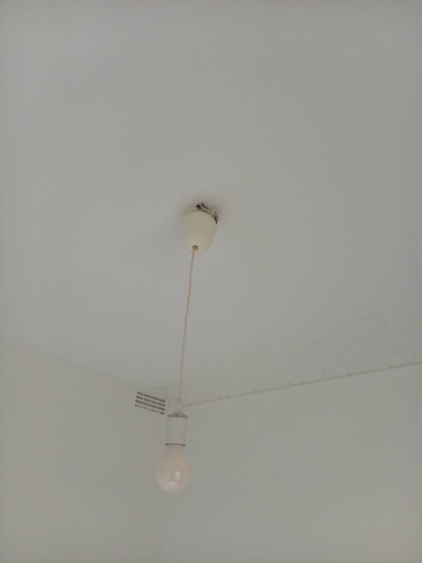 Mise en sécurité électrique avant relocation — 2 points à reprendre (Paris 9e)