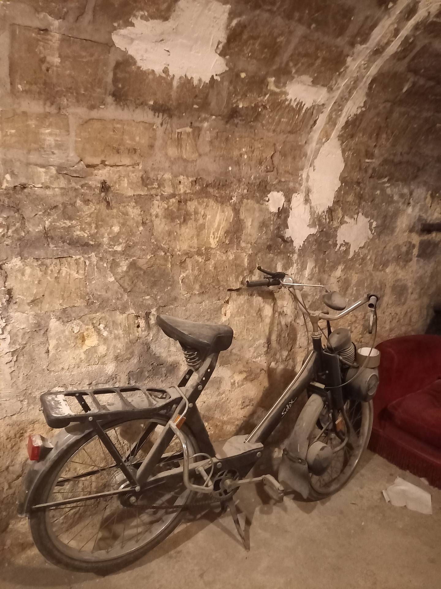 Débarras des encombrants d'un lot de 3 caves