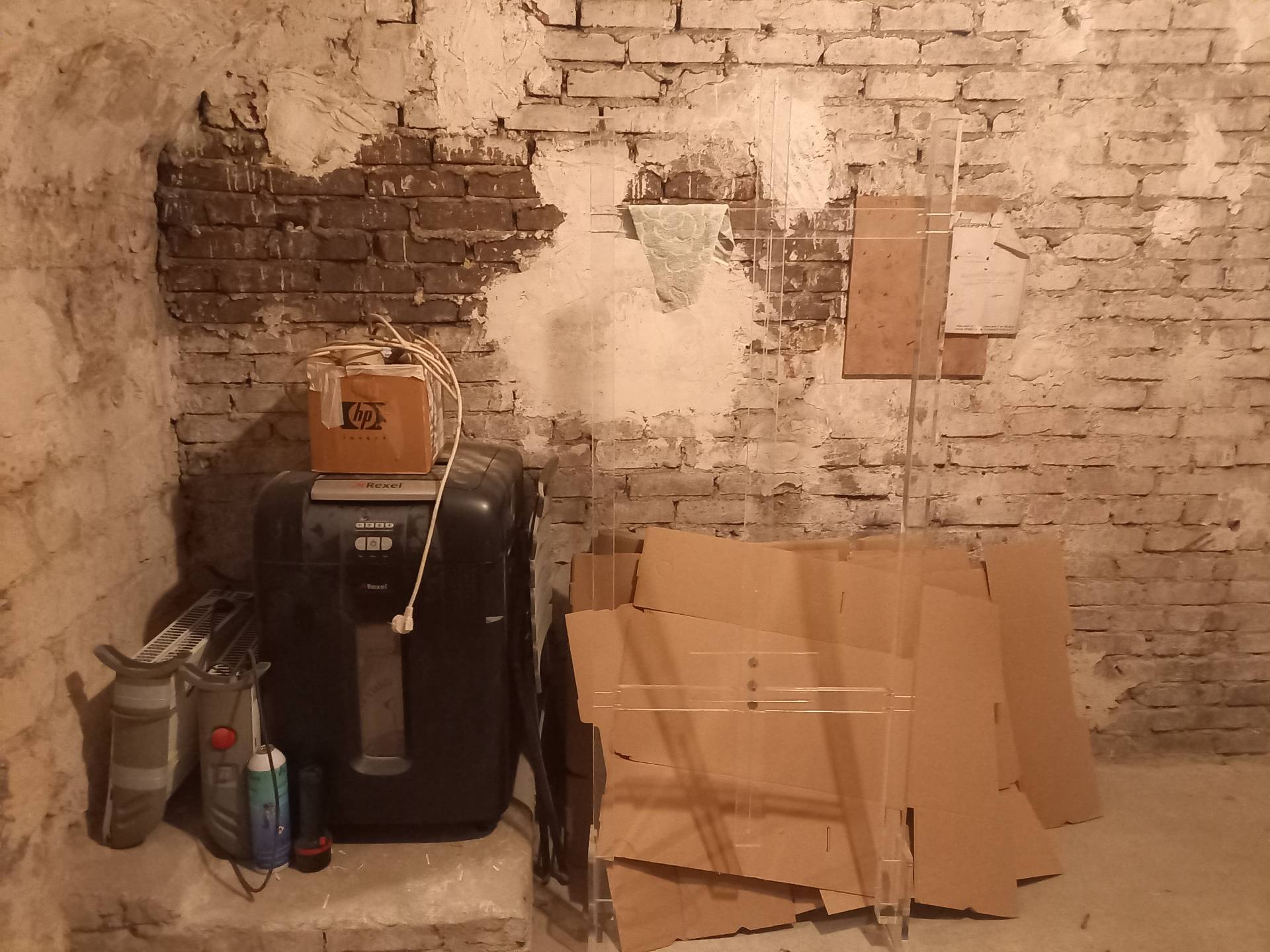 Débarras des encombrants d'un lot de 3 caves