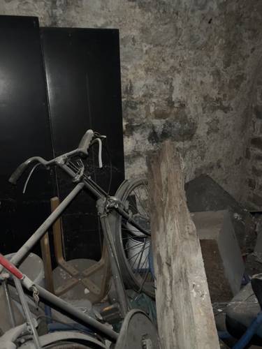 Débarras des encombrants d'une cave