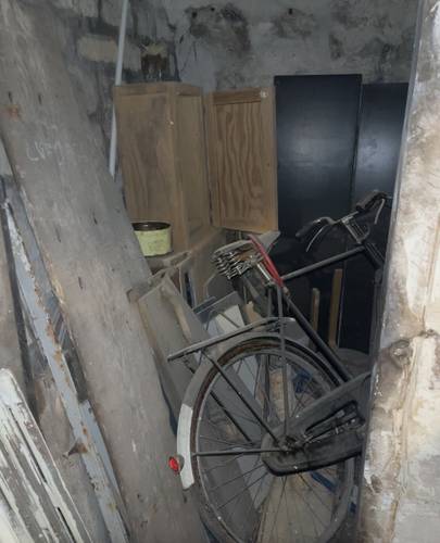 Débarras des encombrants d'une cave