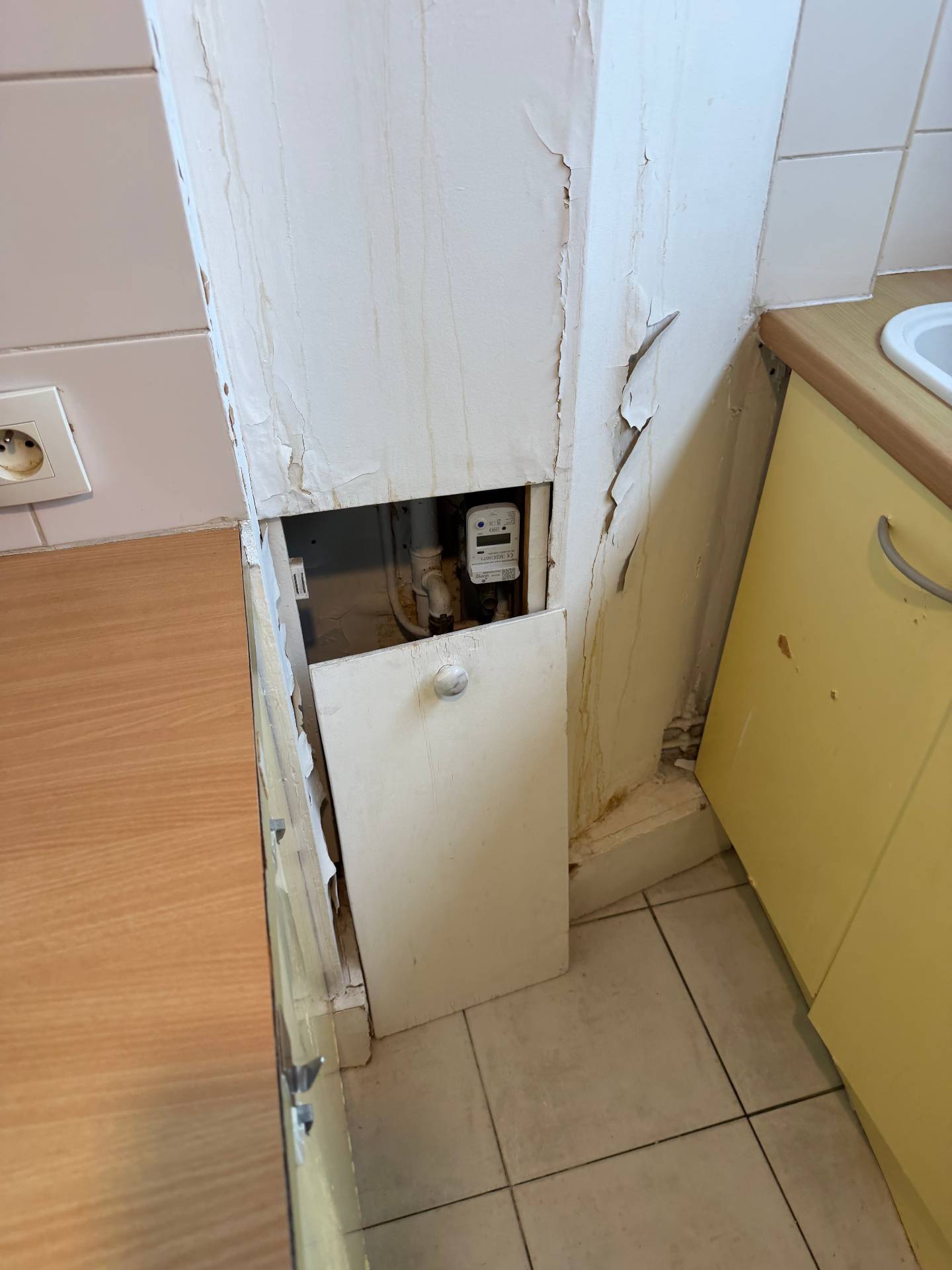 Urgent ! besoin d'un homme à tout faire pour remise en état d'un appartement.