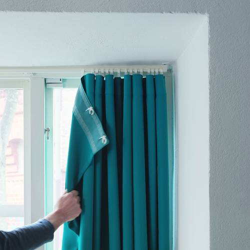 Installation de vos tringles à rideaux, cadres ...