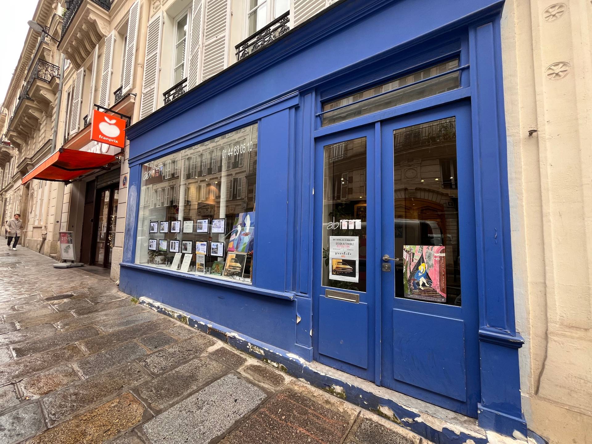 Façade boutique à refaire